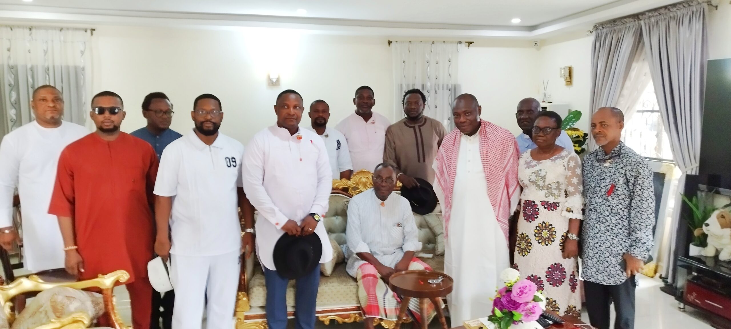 Angel Lawson presents Rivers State development plans to Kalabari Regent Charles Numbere