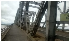 First Niger Bridge closure: Federal Government shuts bridge for urgent repairs